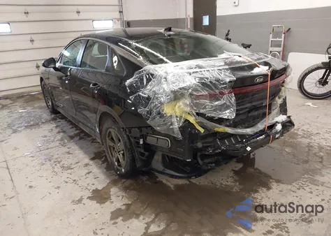 2021 Kia K5 Lx из США, поврежденный, VIN 5XXG24J27MG011517